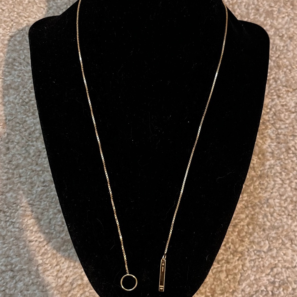 Gucci Gold Necklace Elegant Jewelry Piece
